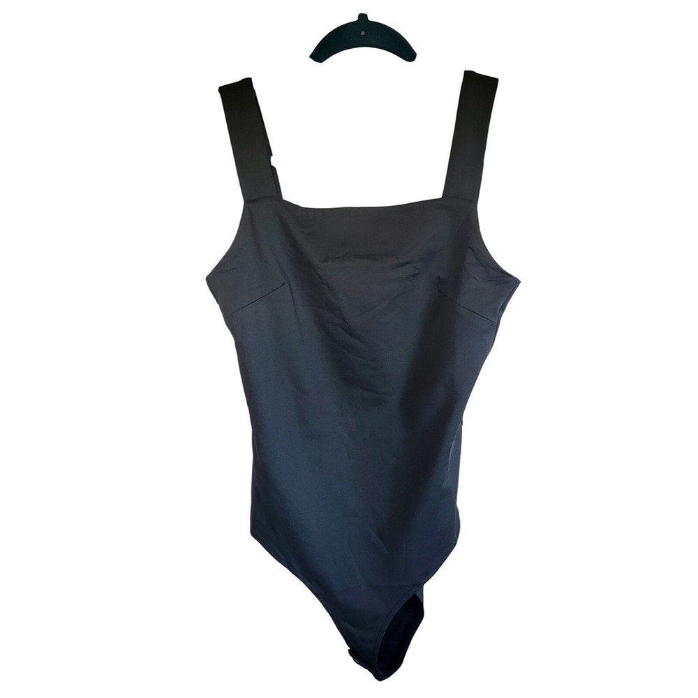 Reoria M Women's Black‎ Bodysuit Size Medium Stretchy Snap Closure NWT